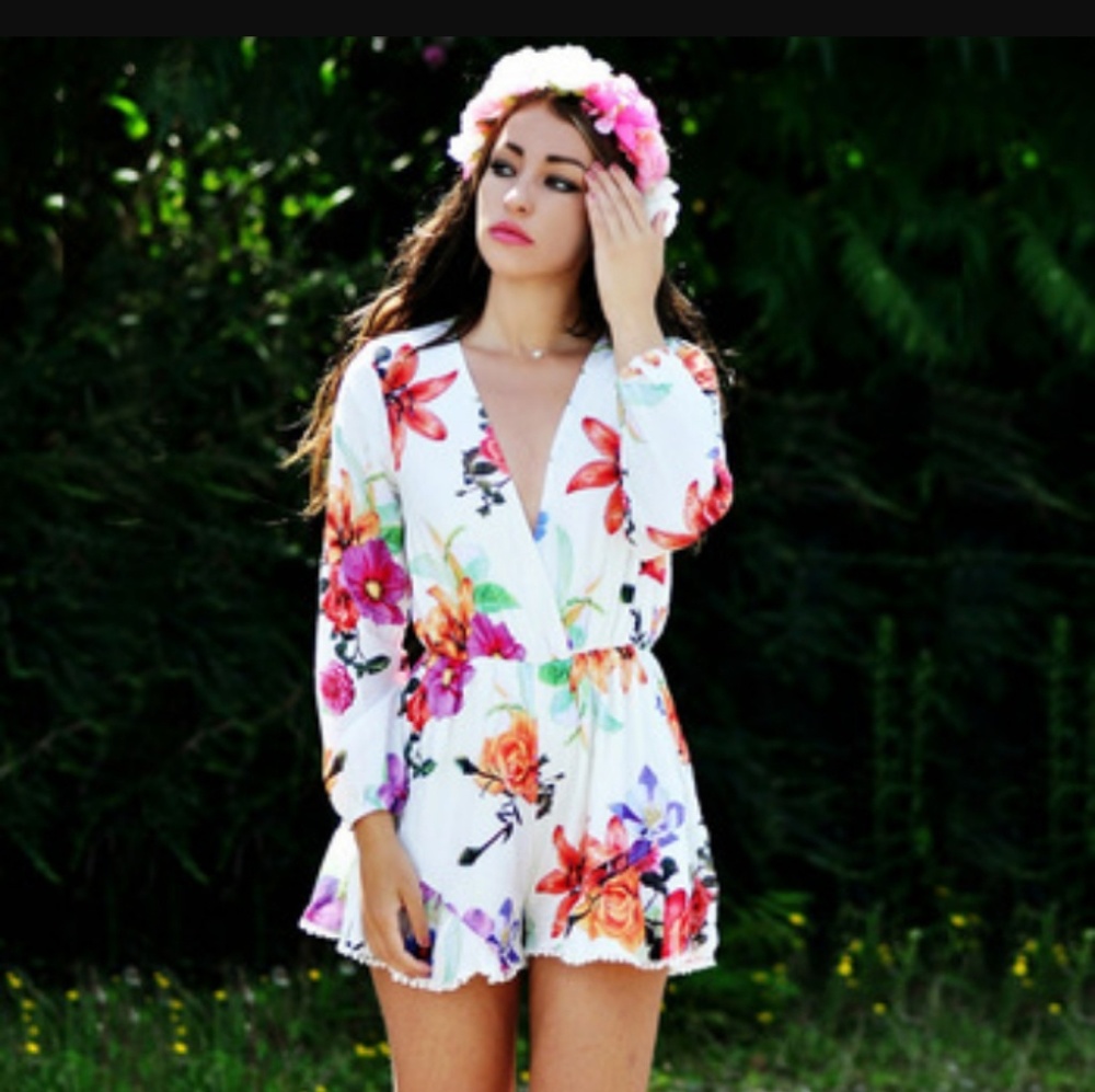 V neck floral romper